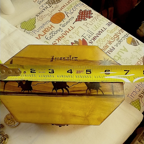 Handmade jewelry box with camels and Jerusalem - Picture 4 of 4